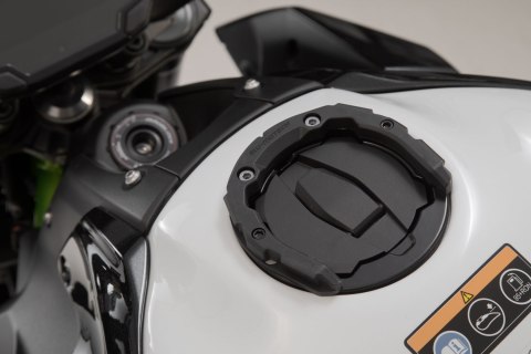 TANK RING PRO SW-MOTECH KAWASAKI MODELS (16-) BLACK