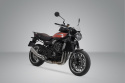 STELAŻ BOCZNY SLC LEWY SW-MOTECH KAWASAKI Z900RS/CAFE/ SE (17-) 50TH ANNI. (22-) BLACK