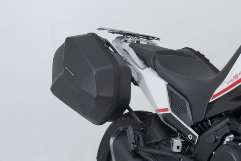 ZESTAW KUFRÓW BOCZNYCH AERO ABS I STELAŻY SW-MOTECH MOTO MORINI X-CAPE 650 (21-) BLACK 2X25 L