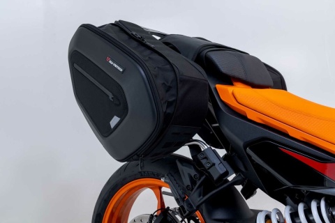 SAKWY BOCZNE STELAŻE BLAZE PRO SW-MOTECH PRO BLAZE H KTM 390 DUKE (23-)
