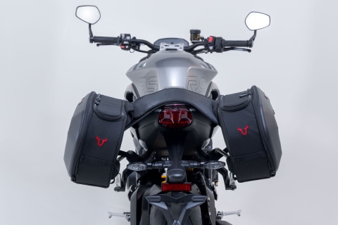 SAKWY BOCZNE STELAŻE BLAZE PRO SW-MOTECH TRIUMPH STREET TRIPLE 765 (19-)