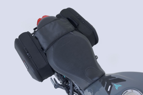 SAKWY BOCZNE STELAŻE BLAZE PRO SW-MOTECH YAMAHA MT09 / MT09 SP (20-)