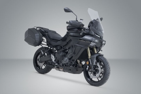 KUFRY BOCZNE STELAŻE AERO ABS 2x25 l. Yamaha Tracer 9 / GT / GT+ 2025-
