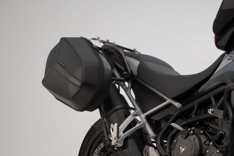 KUFRY BOCZNE STELAŻE AERO ABS 2X25L TRIUMPH TIGER 900/ GT/ RALLY 2019-2023