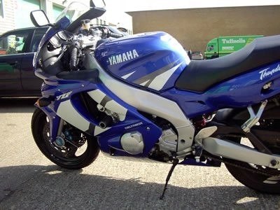 CRASH PADY R&G CLASSIC YAMAHA THUNDER CAT BLACK