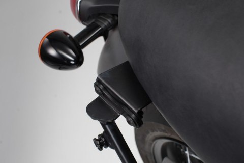 ADAPTER DO STELAŻA SLC NA PRAWĄ STRONĘ SW-MOTECH BONNEVILLE T100/120 (16-) BLACK