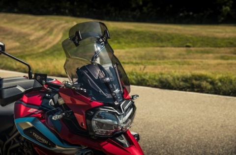 SZYBA MOTOCYKLOWA MRA TRIUMPH TIGER 1200 /XC /XR, V301, 2016-, forma VTM, przyciemniana