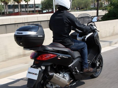 Kufer centralny ze stelażem i płytą montażową Shad 29l Honda Integra 700 2012-2013 Kufer centralny ze stelażem i płytą montażową Shad 29l Honda Integra 700 2012-2013