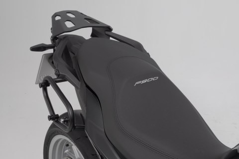 ZESTAW KUFRÓW BOCZNYCH URBAN ABS I STELAŻY SW-MOTECH BMW F 900 R/XR (19-) BLACK 2X16.5L ZESTAW KUFRÓW BOCZNYCH URBAN ABS I STELAŻY SW-MOTECH BMW F 900 R/XR (19-) BLACK 2X16.5L