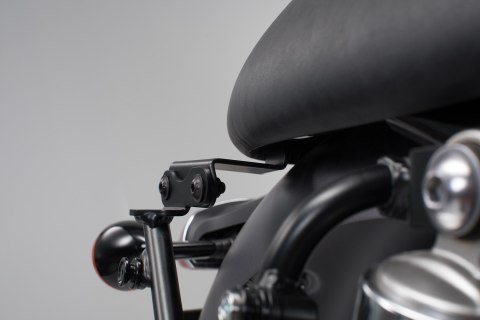 ADAPTER DO STELAŻA SLC NA LEWĄ STRONĘ SW-MOTECH BONNEVILLE T100/120 (16-) BLACK